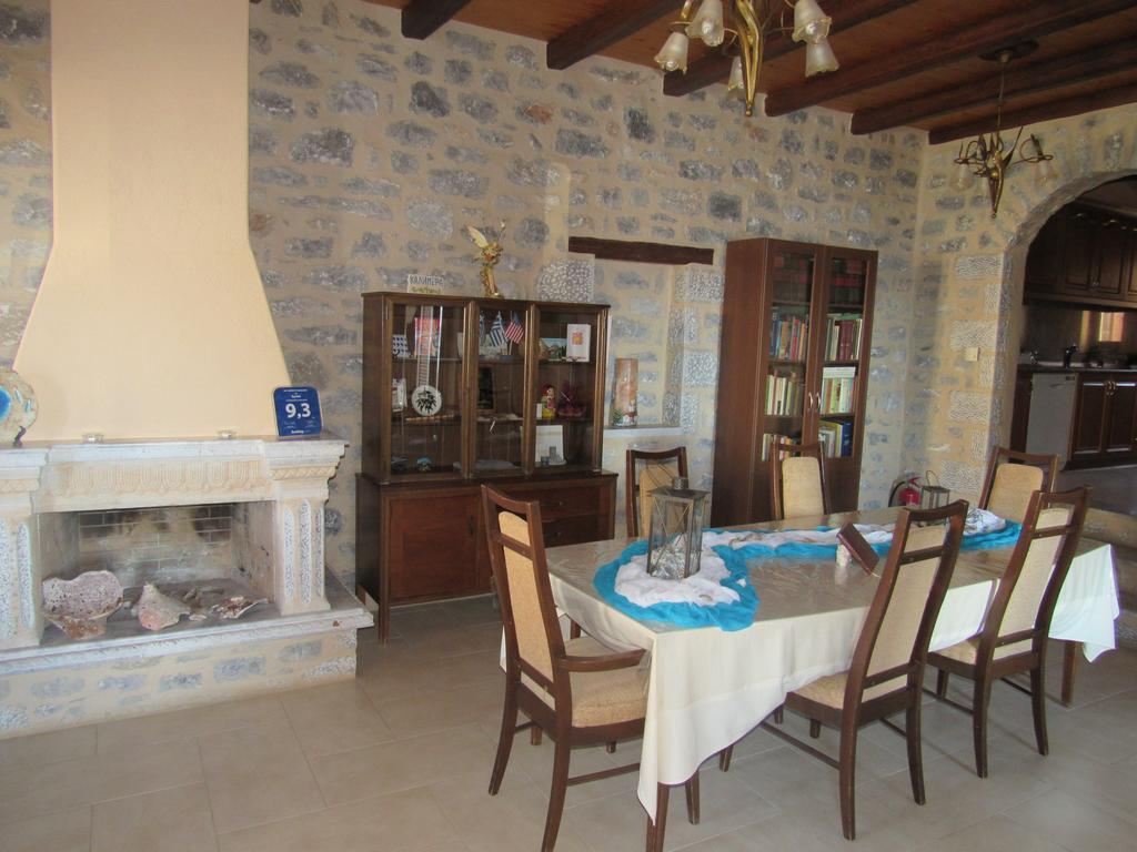 Apartamento Kyrimi Yerolimin Exterior foto