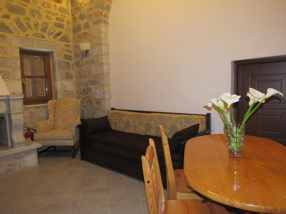 Apartamento Kyrimi Yerolimin Exterior foto
